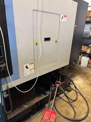 Used 2009 DOOSAN DNM 500 Vertical Machining Centers Illinois US | Aucto #1424227