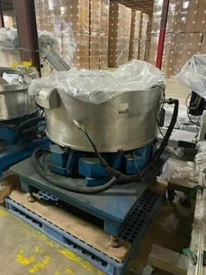 USED 1900 FCA LVF-360-S VIBRATORY FEEDER