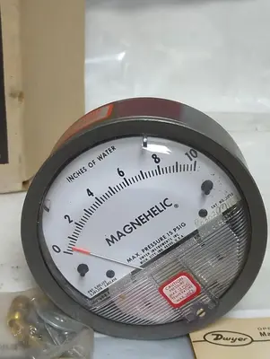 New | in-Stock DWYER 2010 Universal Pressure Meters Ohio US | Surplus Asset Holdings #1365699