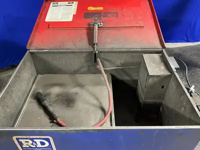 Used R&D FOUNTAIN INDUSTRIES E219 Parts Washers Ohio US | HGR 24 #1446213