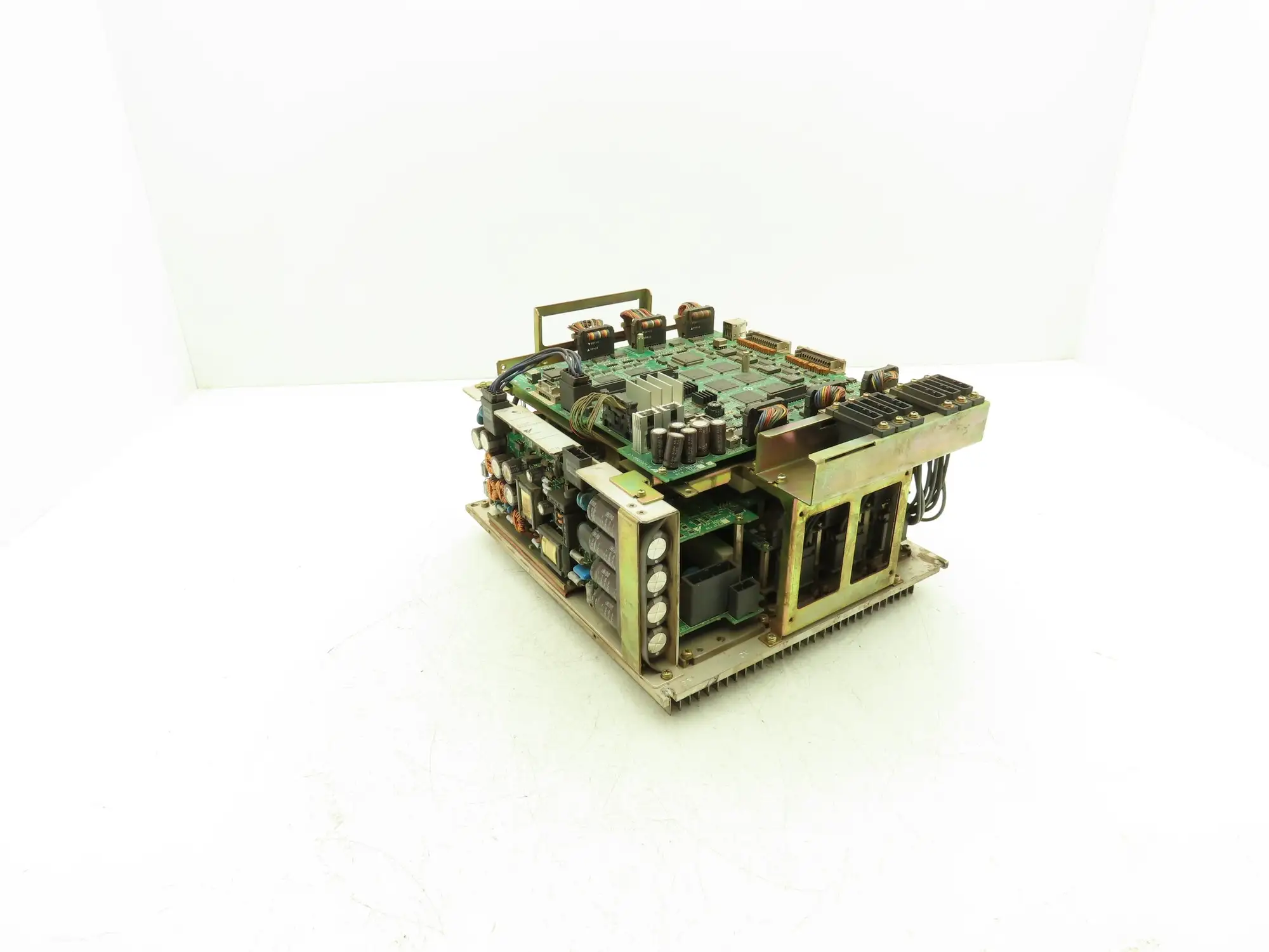 Yaskawa Electric CACR-UP6AAC Robot Servo Drive Controller Unit JUSP-RCP01AAD