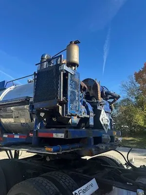 1984 PRESVAC 130 Barrel Stainless Code Transport Trailer | VacSource (3)