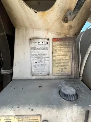 Used 2016 OSHKOSH S2346 Concrete Mixer Trucks Florida US | Big D Heavy Equipment #1556986