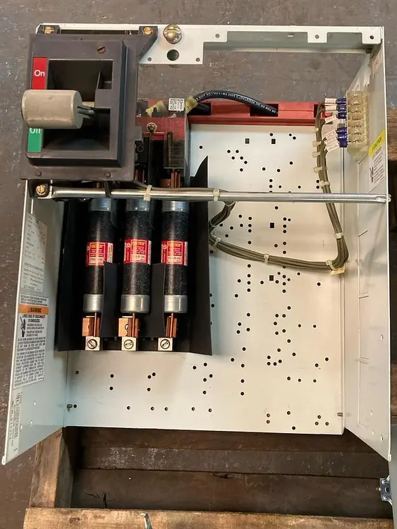 Used CUTLER-HAMMER CNCL82340 1 Disconnects | Surplus Asset Holdings #1227578