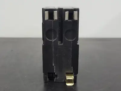 USED SQUARE D QO215