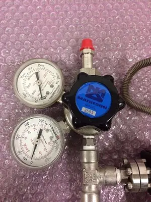 MATHESON 3503 GAS REGULATOR