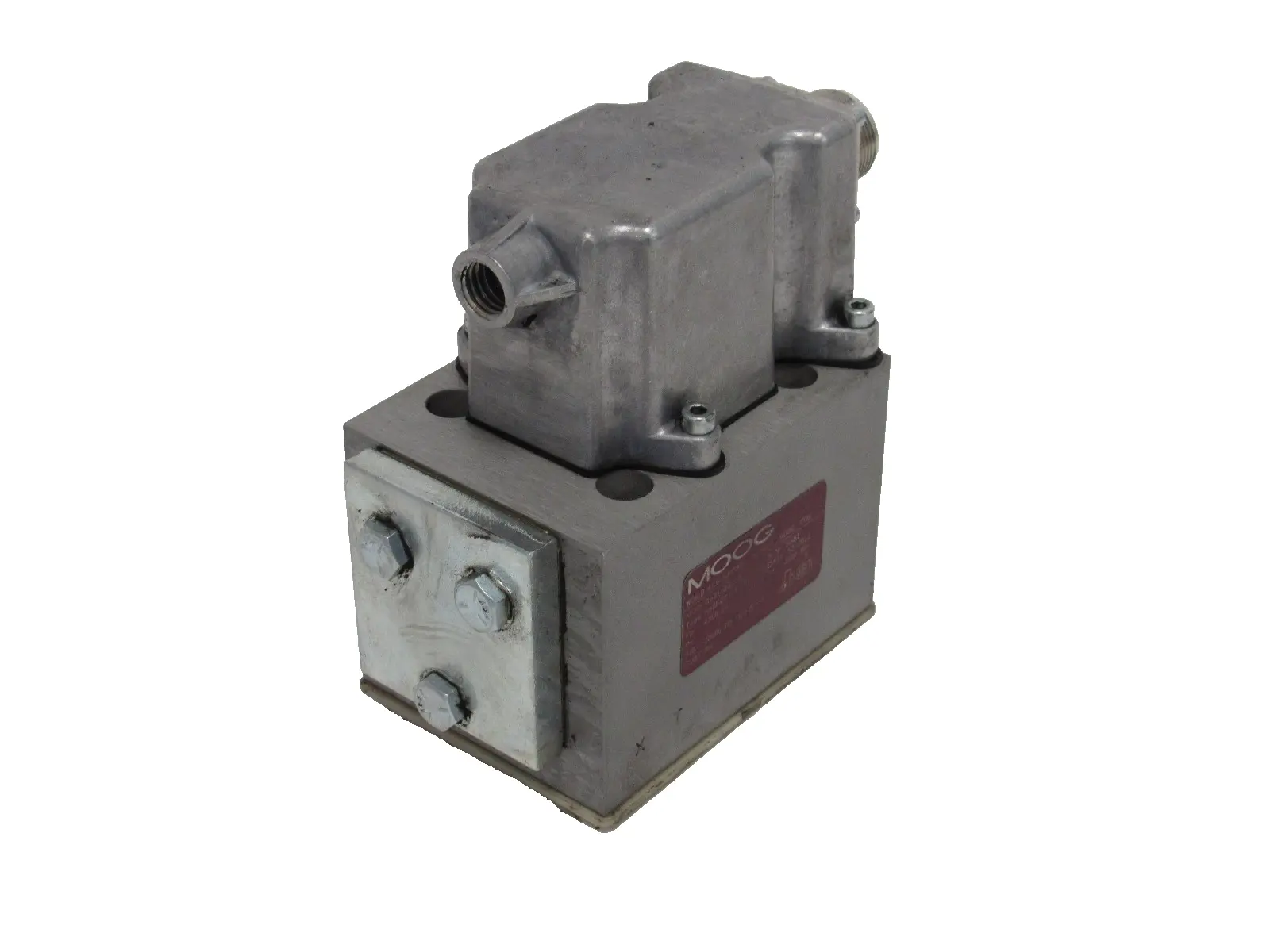 NEW MOOG G631-3806B SERVO VALVE H60FOFM4VBR G6313806B