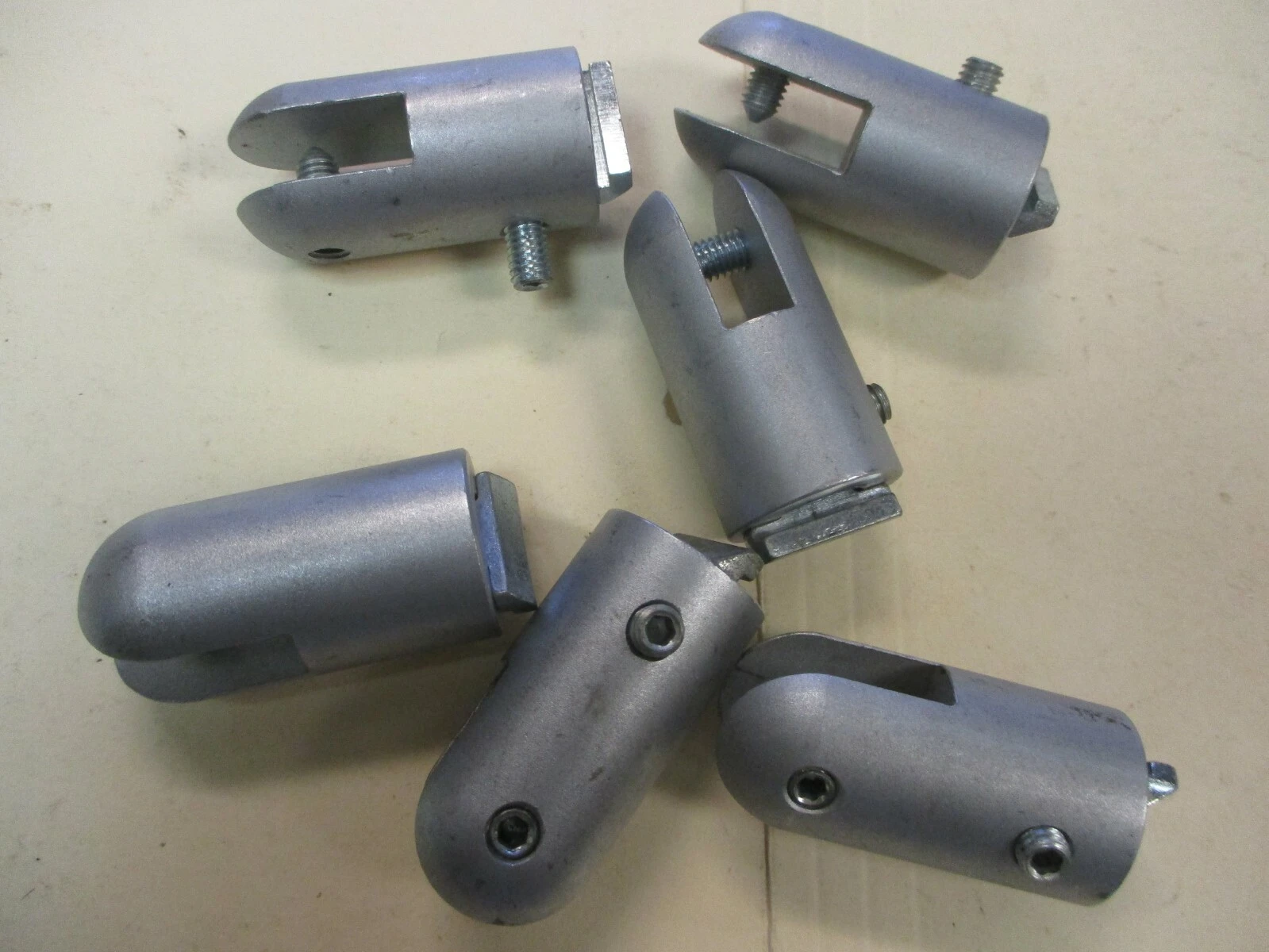 Used 7/8" Signhold Side Mounted Panel Support Grip System for Cables (Qty 6)