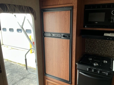 Used 2014 SPORTSMAN S262RK Campers, Caravans, Motorhomes Michigan US | Miedema Asset Management Group #1339085