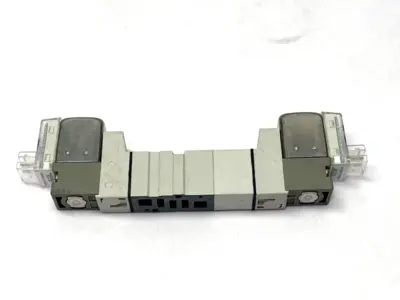 USED SMC PNEUMATIC SOLENOID VALVE 5-PORT 24VDC
