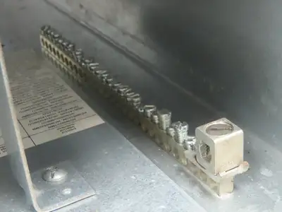 Square D I-Line Panelboard Breaker Box 200A 600V 60 Space Main Breaker