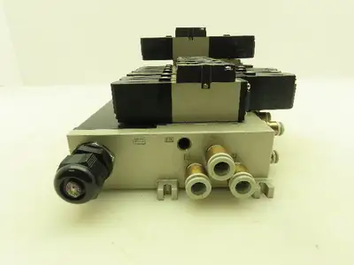 SMC VV5FS2 Plug-In 7-Station Manifold Control Unit VFS2000 Solenoid Valve Bank