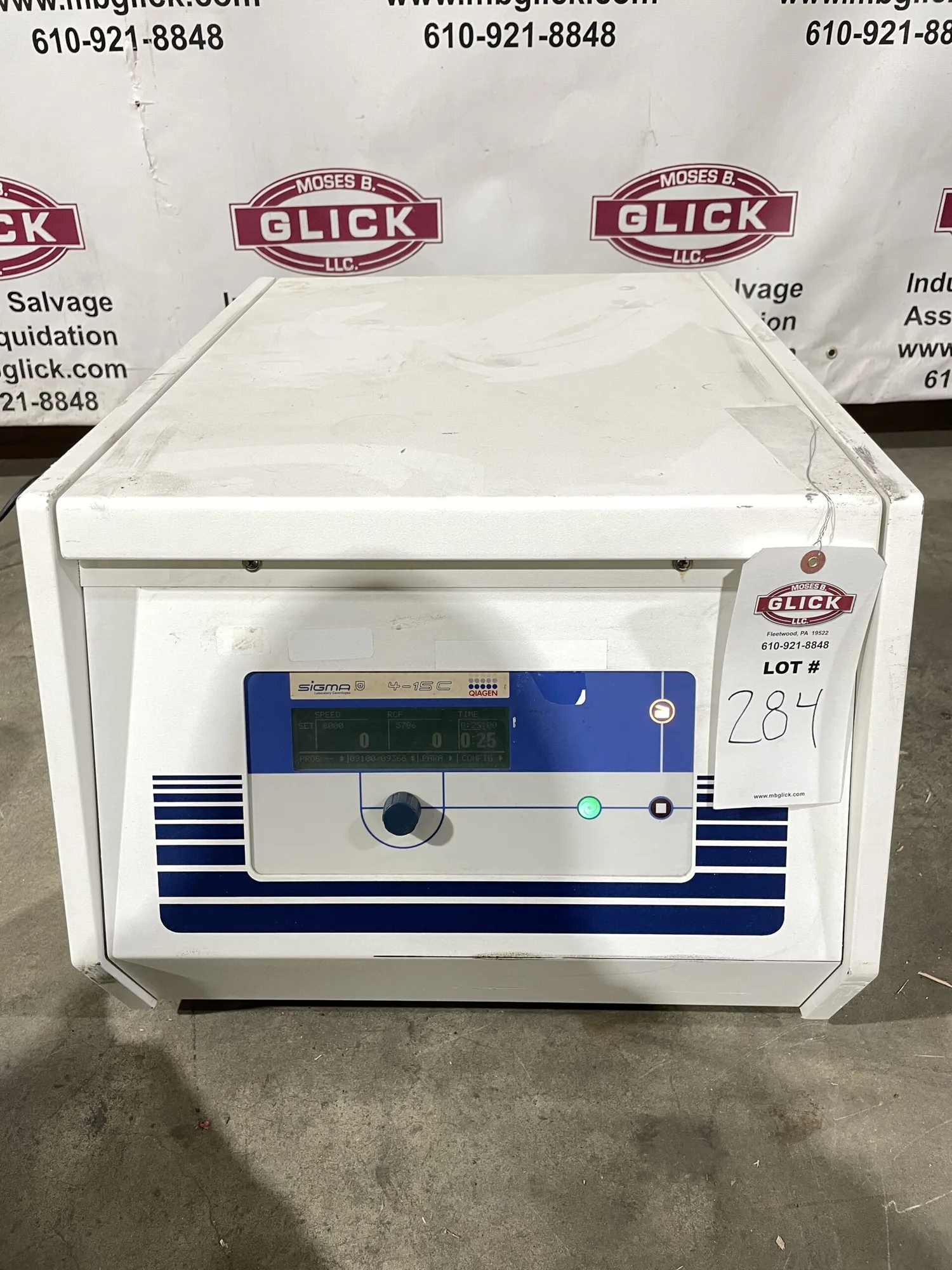 Sigma 4-15C Qiagen Laboratory Centrifuge 13500RPM