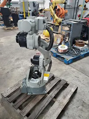 USED 2005 YASKAWA MOTOMAN HP6