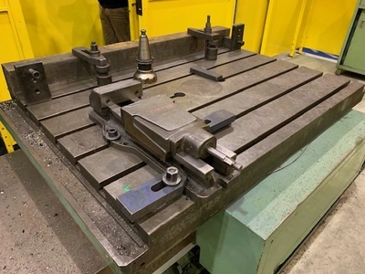 LAZZATI CNC T-Type Ram Mill, very good used condition, visible under power, POA