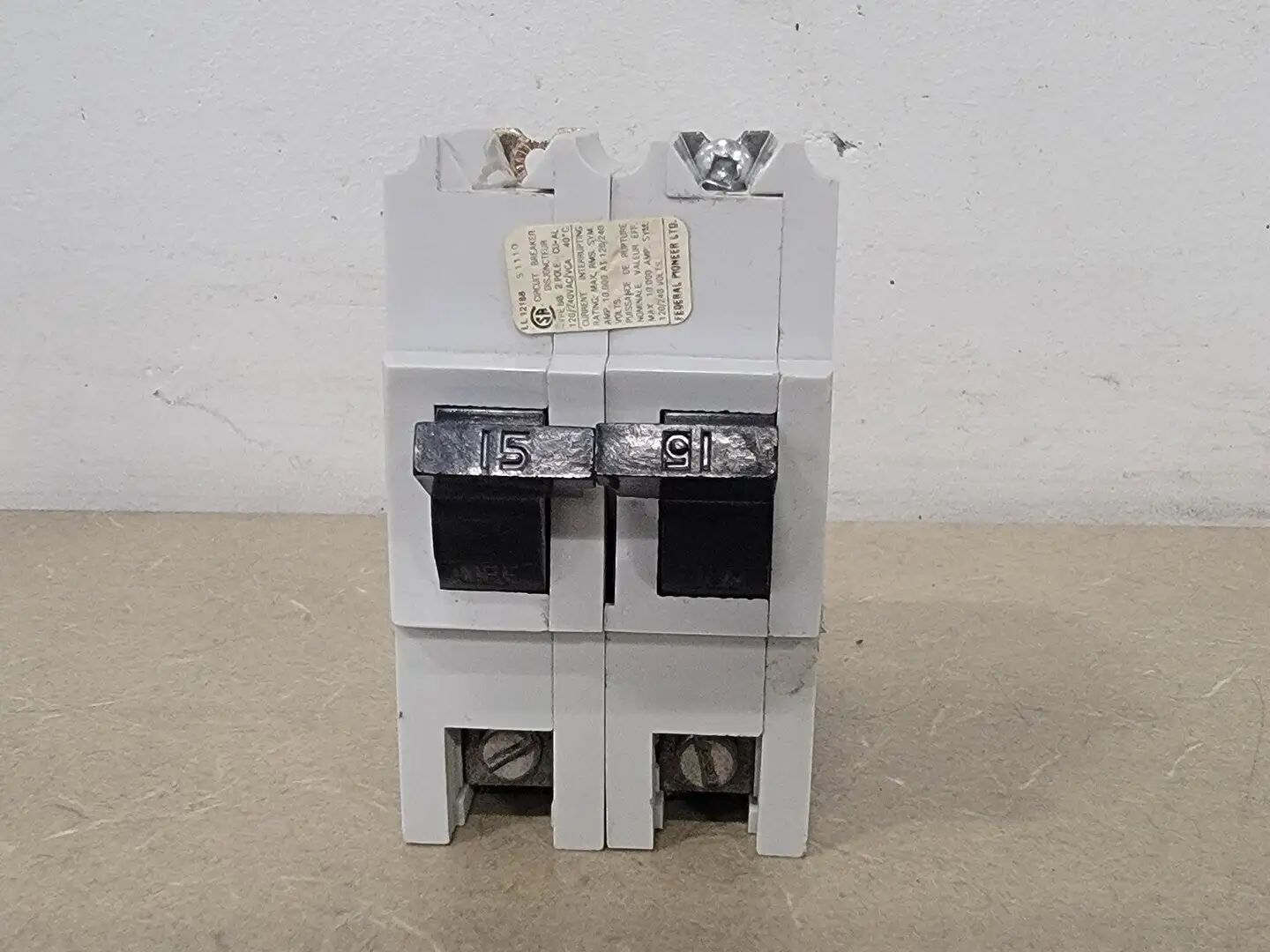 Used FEDERAL PIONEER LL12188 Switchgears British Columbia CA | Lenmark #238827