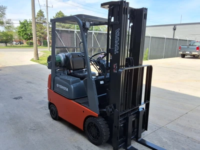 USED TOYOTA 3,000LBS CAPACITY