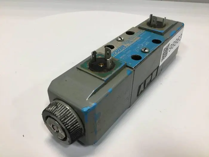 USED VICKERS DG4V-3-6C-M-U-HL7-60