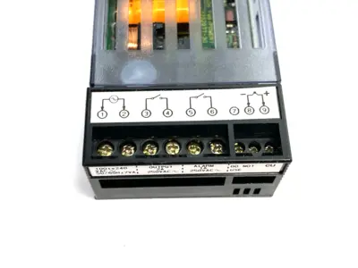 USED OMRON DIGITAL TEMPERATURE CONTROLLER
