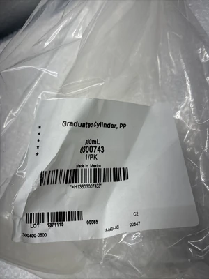 ** New 500ml Plastic Graduated Cylinder Metric 0300743 (Qty Of 2) &Warranty#