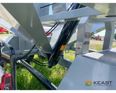 Used TRAVIS _UNKNOWN_ Seed Tenders Iowa US | Keast Enterprises #1360492