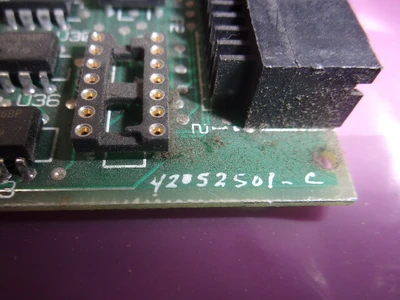 USED Universal Instruments Corporation Pc Bd,mm16 I/o Asm