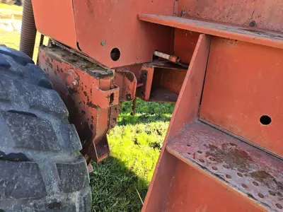 USED 1990 NEW HOLLAND 1118