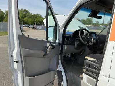 USED 2014 MERCEDES-BENZ SPRINTER
