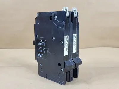 NEW SQUARE D EDB26100