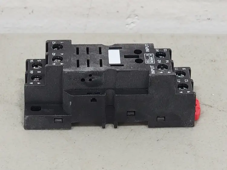 New | in-Stock SCHNEIDER ELECTRIC RPZF2 Misc Electrical & Power Parts British Columbia CA | Lenmark #251441