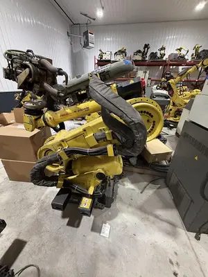 Used FANUC FANUC R-2000IB/165F Robots Michigan US | Aucto #1306877