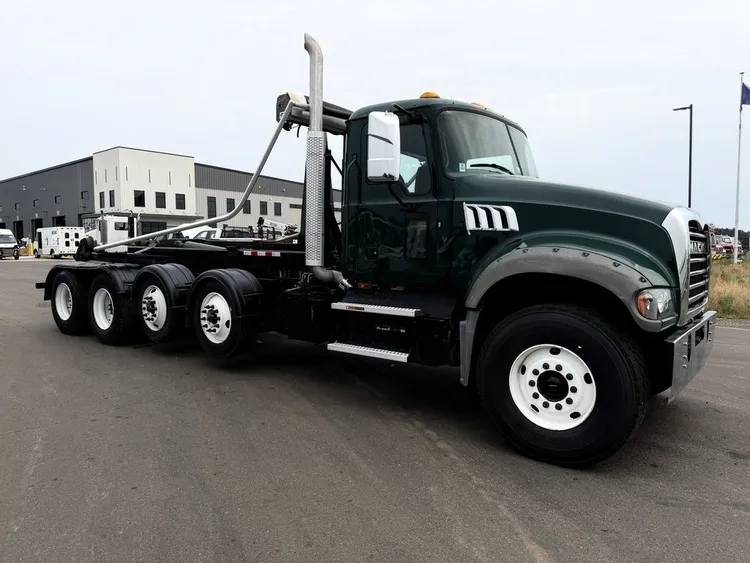 Used 2022 MACK GRANITE Hooklifts & Roll-Offs Minnesota US | Carco Truck & Equipment #1513890