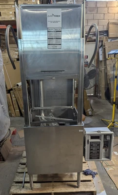 Hobart AM-14T dishwasher with build in new Booster  new overflow pipe and comple
