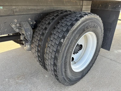 Used 2022 ISUZU "FTR" VAN BODY TRUCK - DIESEL (2022) Box trucks Texas US | MachineryMax #1488284