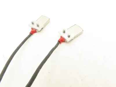 Keyence PR-FB30P3 Mini Photoelectric Sensor Flat Reflective 60" Cable  Lot of 2