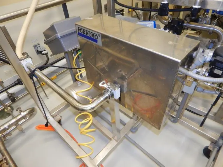 Used FOXBORO CFS10-10CPFNN-E Miscellaneous Laboratory Equipment New Jersey US | Perry Equipment #119766