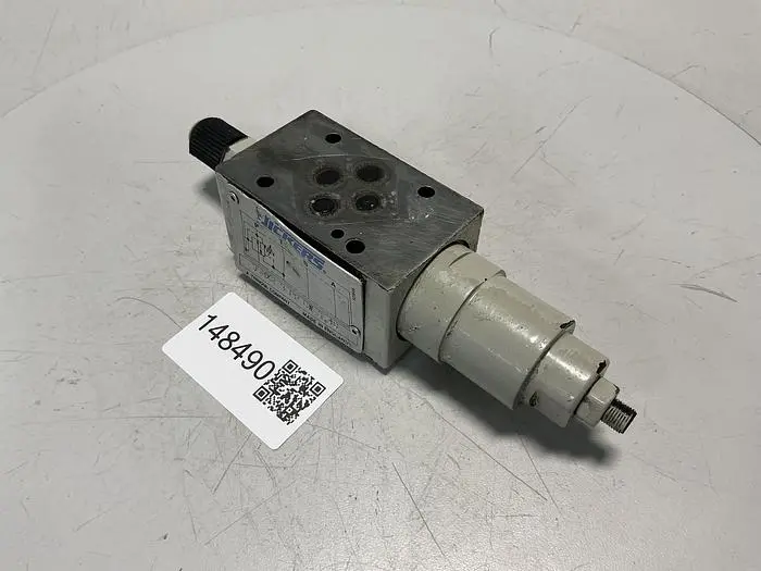 Used VICKERS DGMX2 3 PP CW S 40 Valves/Fittings Michigan US | Ideal Machinery #692743