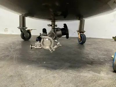 USED APACHE APACHE 1400 LITER STAINLESS STEEL PRESSURE VESSEL SINGLE WALL TANK W/ CONTROLLER