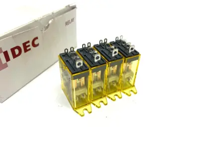 USED IDEC TOP MOUNT POWER RELAY SPDT 10A 120VAC