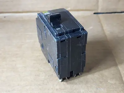 USED SQUARE D QO240