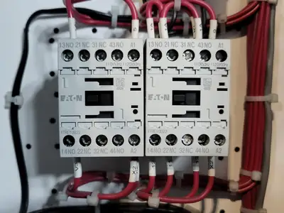 USED EATON SVX025A1-5A4N1