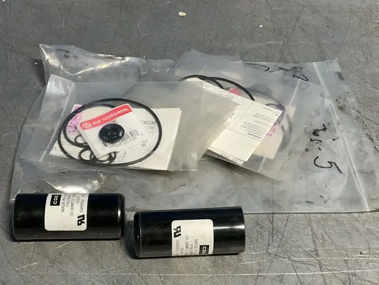 Used _UNKNOWN_ PSU3030 Capacitors Ohio US | HGR 24 #1321490