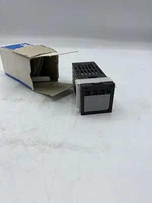 Used OMRON E5CJ-Q2HB-F Misc Electrical & Power Parts | ND Industrial Surplus #1216334