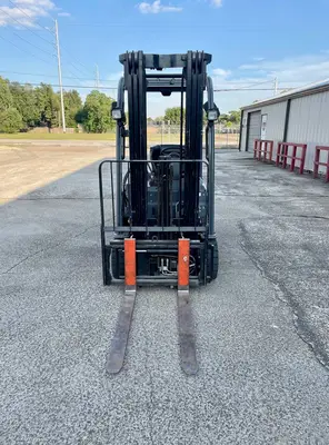 Used 2018 TOYOTA 8FBE18U 3-Wheel Sit down Electric Counterbalance Forklifts Texas US | TB Forklifts #1274975
