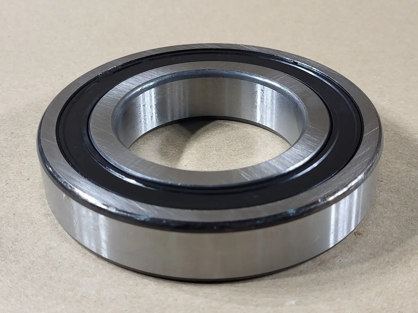 NEW SKF 6213-2RS1/C3