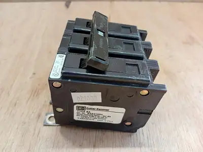 Used CUTLER-HAMMER BAB3100H Switchgears British Columbia CA | Lenmark #1438381