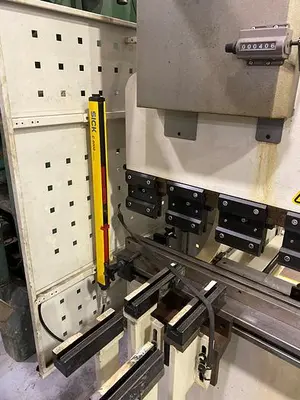 USED 2005 ERMAK AP-10X88