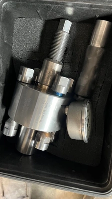 USED 1900 FLOW INTENSIFIER PUMP