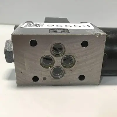 USED TOKIMEC DG4V-3-0A-M-P7-H-7-52