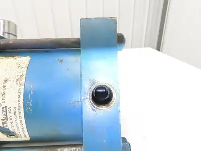 Used AVENTICS _UNKNOWN_ Pneumatic Cylinders Indiana US | Arrow Industrial #1408759